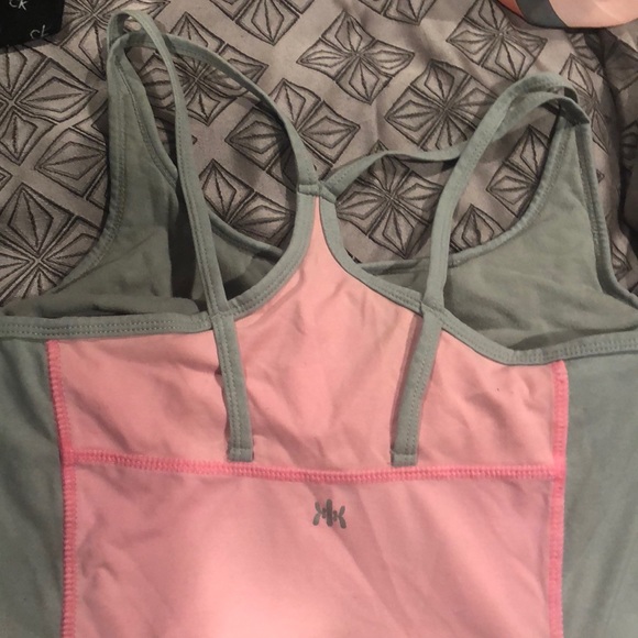 Workout shirt - Picture 2 of 2